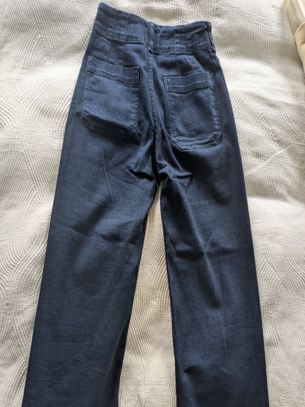 Maeve Wide‑Leg Jeans – Dark Wash – Size 25 - Picture 2 of 3